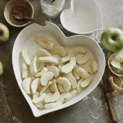 Image showing the Porto Heart Stoneware Oven Dish, Large, White product.