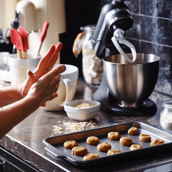 Image showing the Metal Bakeware Cookie/Baking Sheet, 33 x 22.5cm, Grey product.