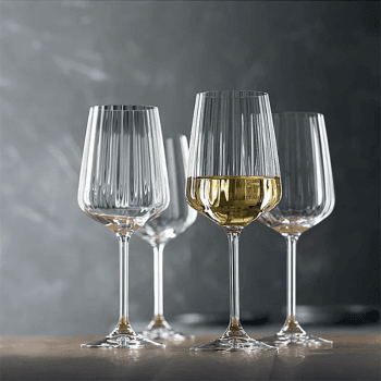 Image showing the LifeStyle Set of 4 White Wine Glasses, 440ml, Clear product.