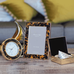 Image showing the Faux Tortoise Photograph frame, 5 x 7", gold product.