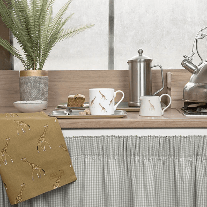 Giraffe Tea Towel, 45 x 65cm, Mustard