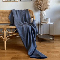 Image showing the Skyfall Throw, 190 x 130 cm, Dark blue product.