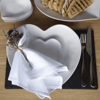 Image showing the Porto Heart plate, 28cm, White product.