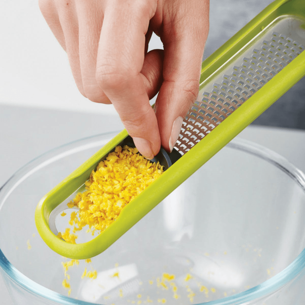 Handi-Grate Zester with integrated blade wiper, Green