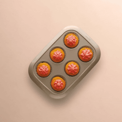 Image showing the Leo Balance 6 Cup Cupcake Pan, Carbon Steel product.