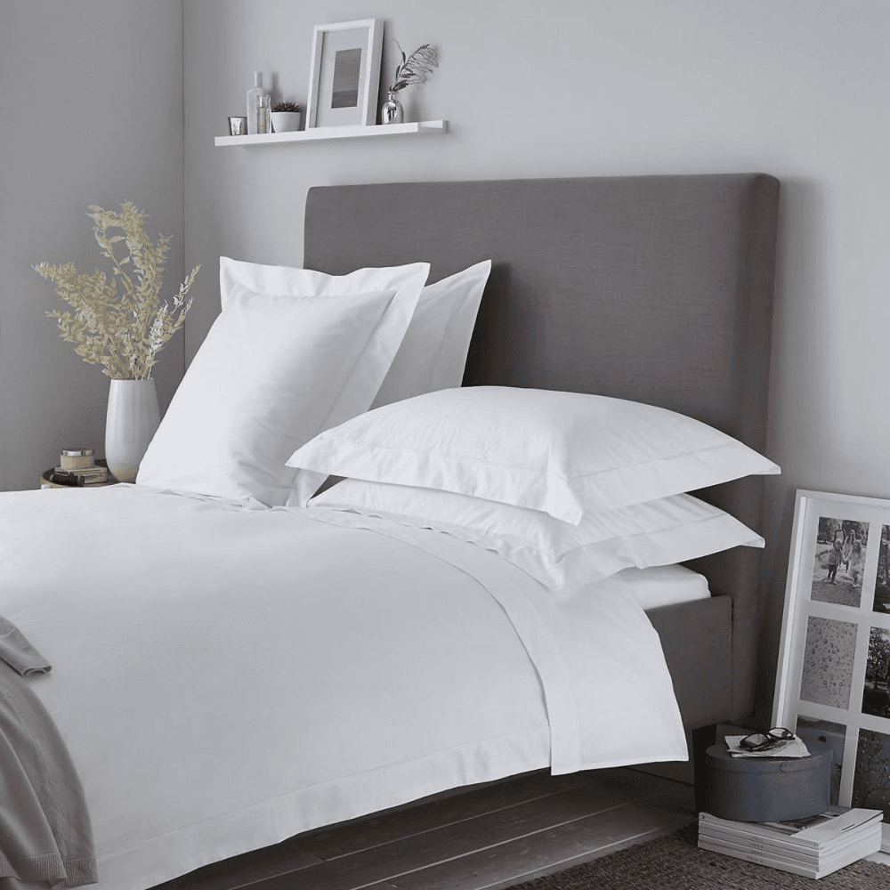 Savoy - 400 Thread Count Egyptian Cotton King duvet cover, W225 x L220cm, White