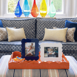 Image showing the Lacquered Scallop Photo Frame, 5 x 7", Navy product.