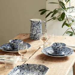 Image showing the Ink Blue Hibiscus Plate, D19cm product.