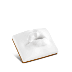 Image showing the Oh Mon Dieu! Lips incense holder, 9 x 6 x 4cm, White product.