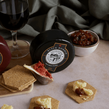 Image showing the Luxury Port & Cheese Hamper product.