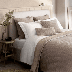 Image showing the Farlow Quilt, Double, Mink product.