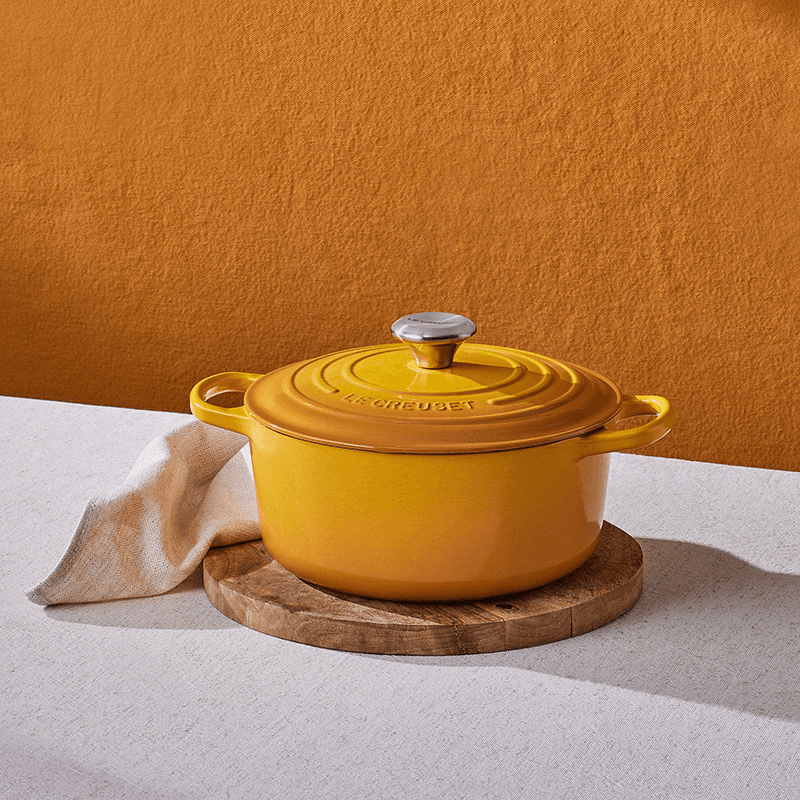 Signature Cast Iron Round Casserole, 24cm, Nectar