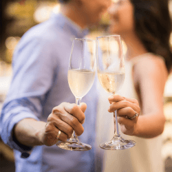 Image showing the Honeymoon Champagne £50 product.