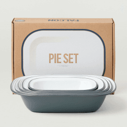 Image showing the Pie Set, Pigeon Grey product.