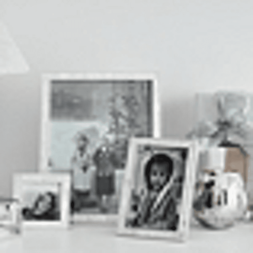 Mother of Pearl Photograph frame, 8 x 10", White