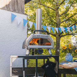 Image showing the Ooni Karu 16 Multi-Fuel Pizza Oven product.