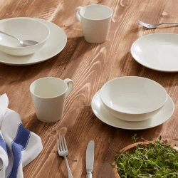Image showing the Gordon Ramsay Maze Set of 4 Plates, D28cm, White product.