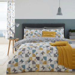 Image showing the Retro Circles Double duvet set, 200 x 200cm product.