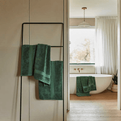 Image showing the Supreme Hygro Hand Towel, Spruce product.