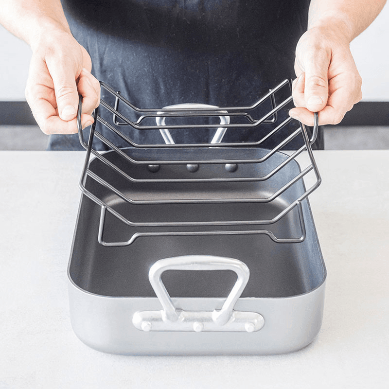 Non-stick roasting tin with rack, 40 x 28cm, Premium
