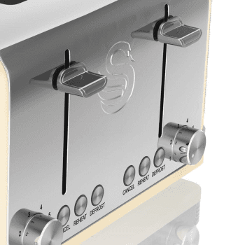 Image showing the Retro 4-Slice Toaster, Cream product.
