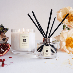 Image showing the Pomegranate Noir Deluxe Candle, 600g product.