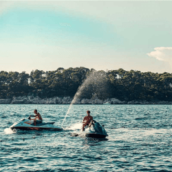 Image showing the Jet Skiing £100 product.