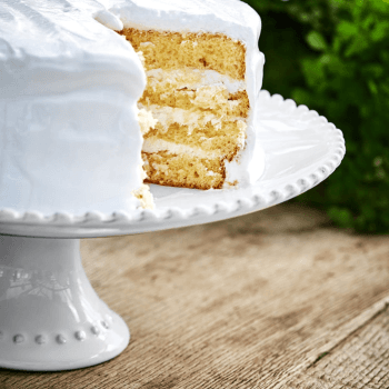 Image showing the Pearl Cake Stand product.