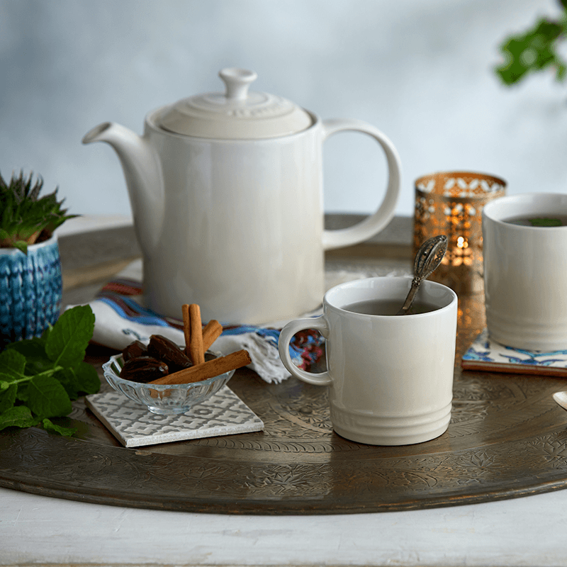 Stoneware Grand teapot, 1.3 litre, meringue