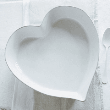 Image showing the Porto Heart Stoneware Oven Dish, Large, White product.