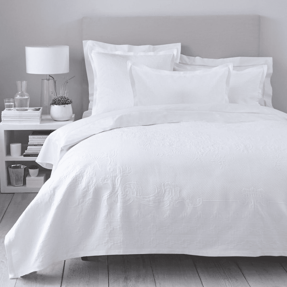 Vintage Etienne - Cotton Super king bedspread, 280 x 260cm, White