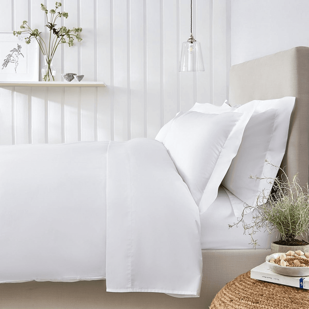 Essentials - 200 Thread Count Egyptian Cotton Double duvet cover, W200 x L200cm, White