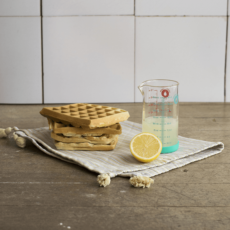 Glass Measuring Jug With Silicone Base, 200ml, Blue