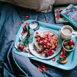 Image showing the Honeymoon Breakfast in Bed £15 product.