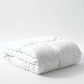 Image showing the Return To Nature 4.5 tog Duvet, King, White product.