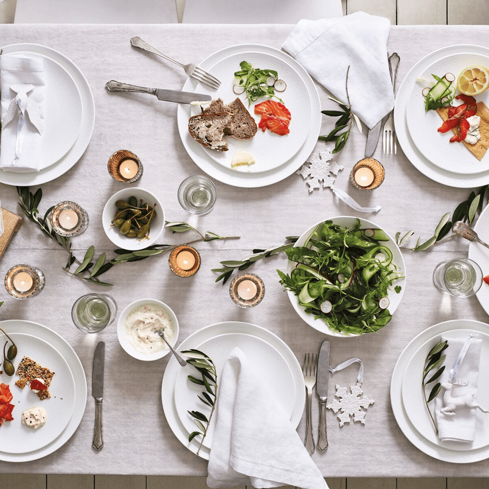 Gio 16 Piece Dinnerware Set, White