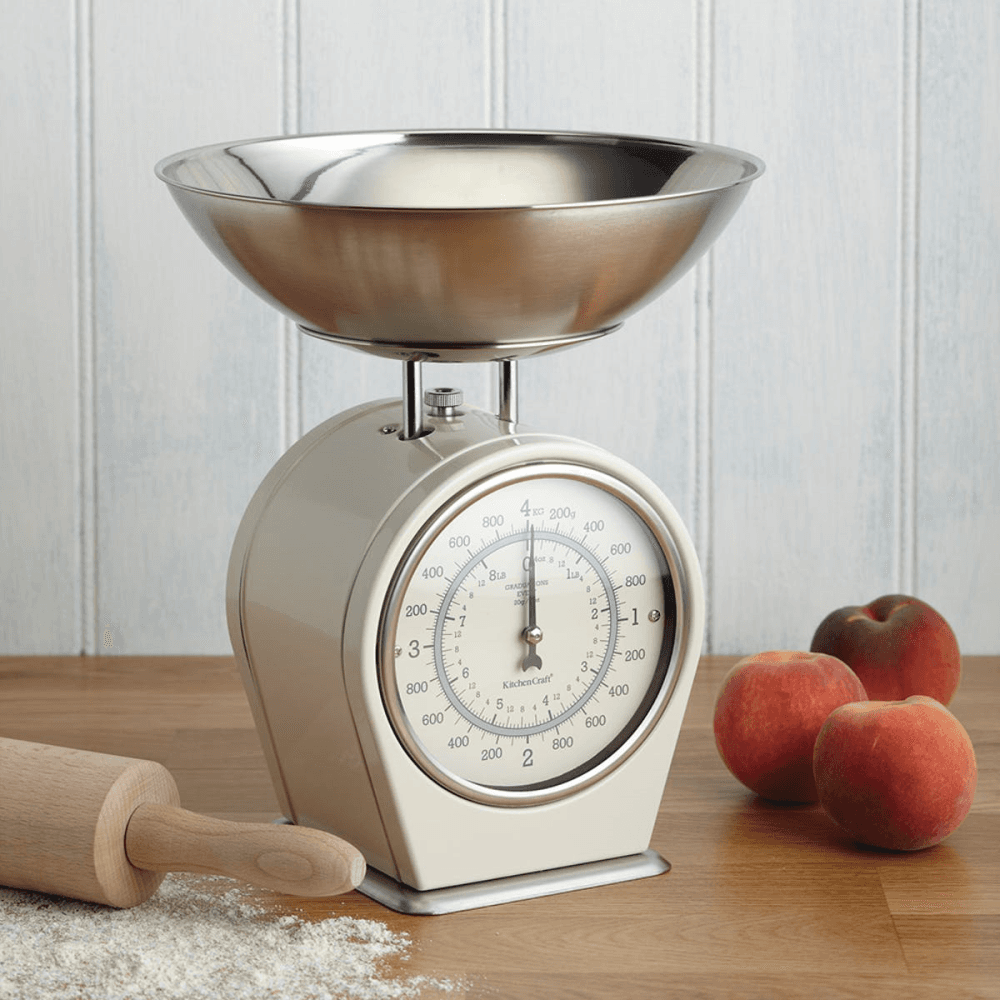 Living Nostalgia Mechanical scales, 4Kg, Cream