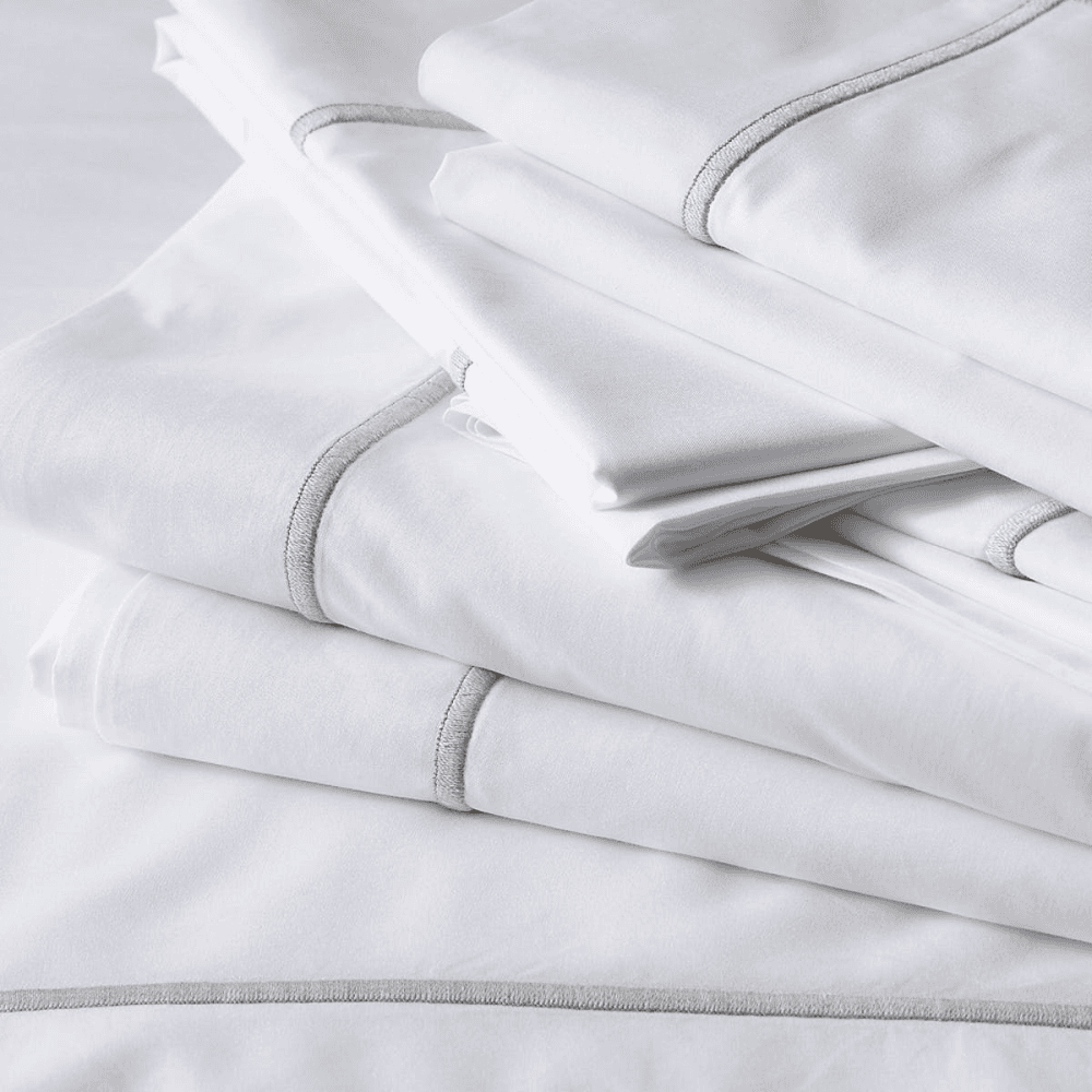 Savoy - 400 Thread Count Egyptian Cotton Square oxford pillowcase, 65 x 65cm, White/Silver