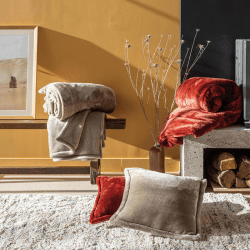 Image showing the Michka Throw, 130 x 170cm, Galet product.