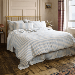 Image showing the Pembroke Stripe Linen Duvet Cover, King, Coastal Blue product.