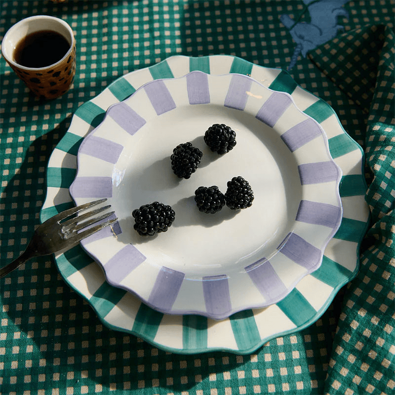 Scalloped Breakfast Plate, D22cm, Lilac