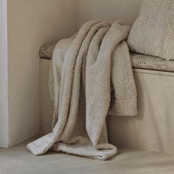 Image showing the Olann Shearling Fleece Throw, 130 x 180cm, Natural product.