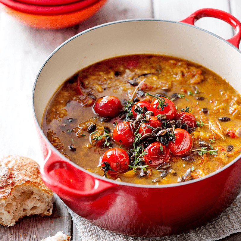 Signature Cast Iron Round casserole, 30cm - 8.1 litre, Cerise