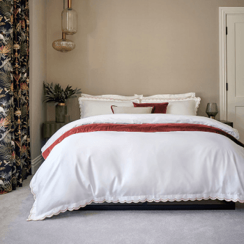 Image showing the Scallop Edge Duvet Set, King, Fire product.