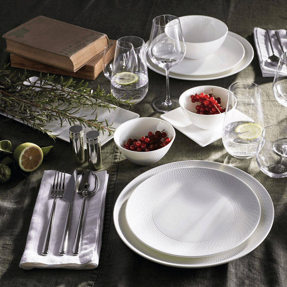 Gio 16 Piece Dinnerware Set, White