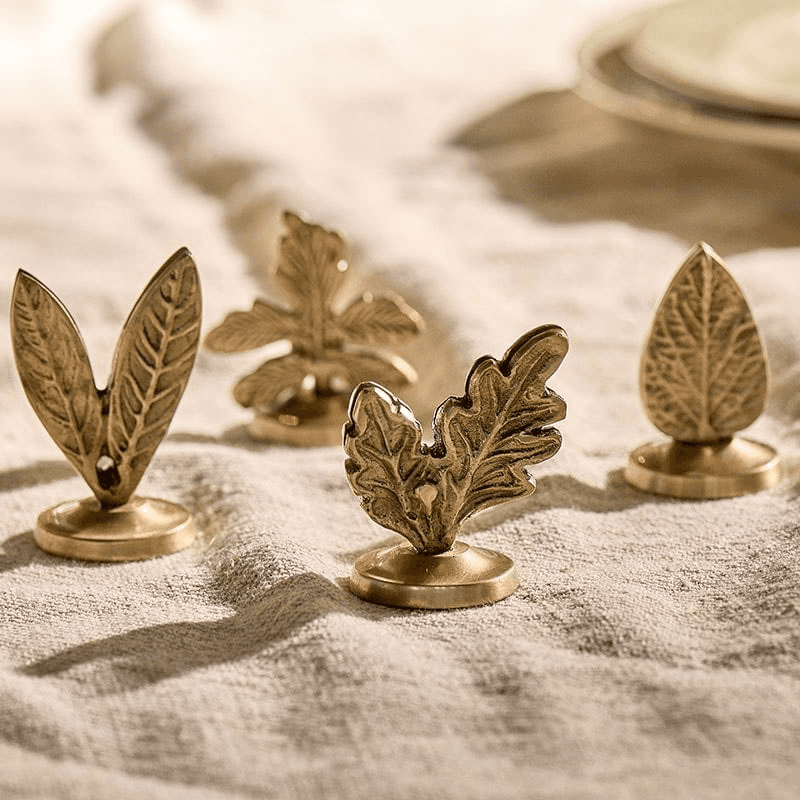 Leaf Set of 4 Place Card Holders, Brass