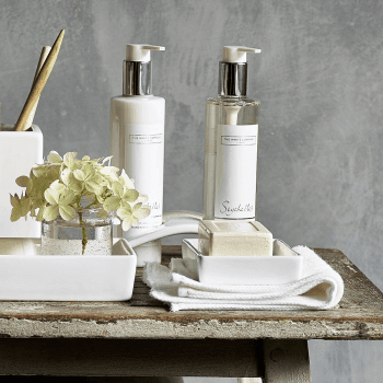 Image showing the Seychelles Hand & nail set product.