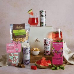Image showing the Summer Cocktail Hamper product.