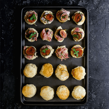 Image showing the Roast pan and oven tray, 34 x 26cm (roaster) - 39 x 27cm (tray) product.
