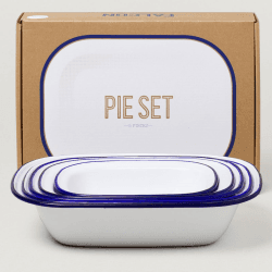Image showing the Enamel pie set, White With Blue Rim product.